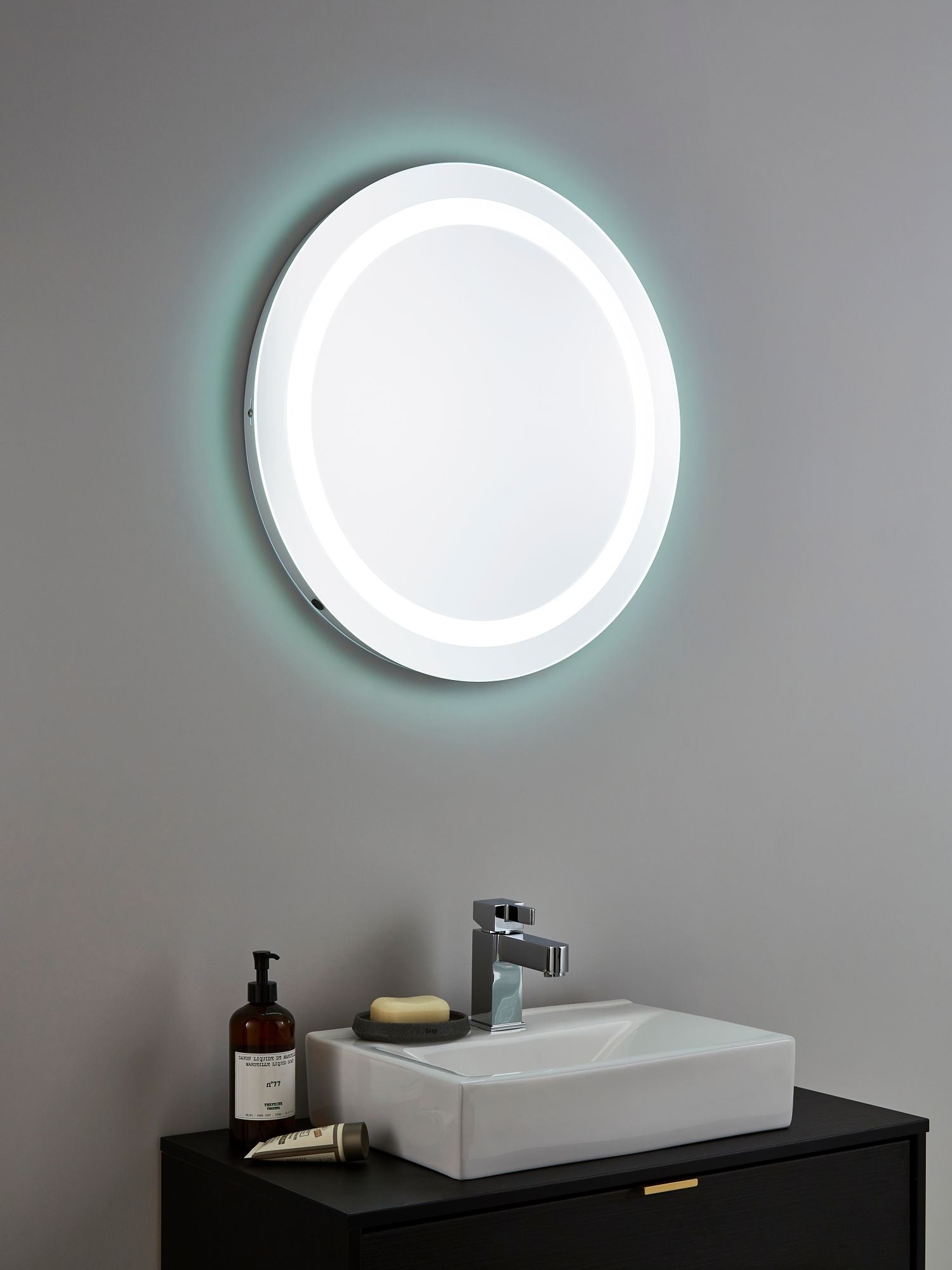 Forum SPA-35706 Nyx 12W LED Round Illuminated Mirror 5000K IP44 Chrome