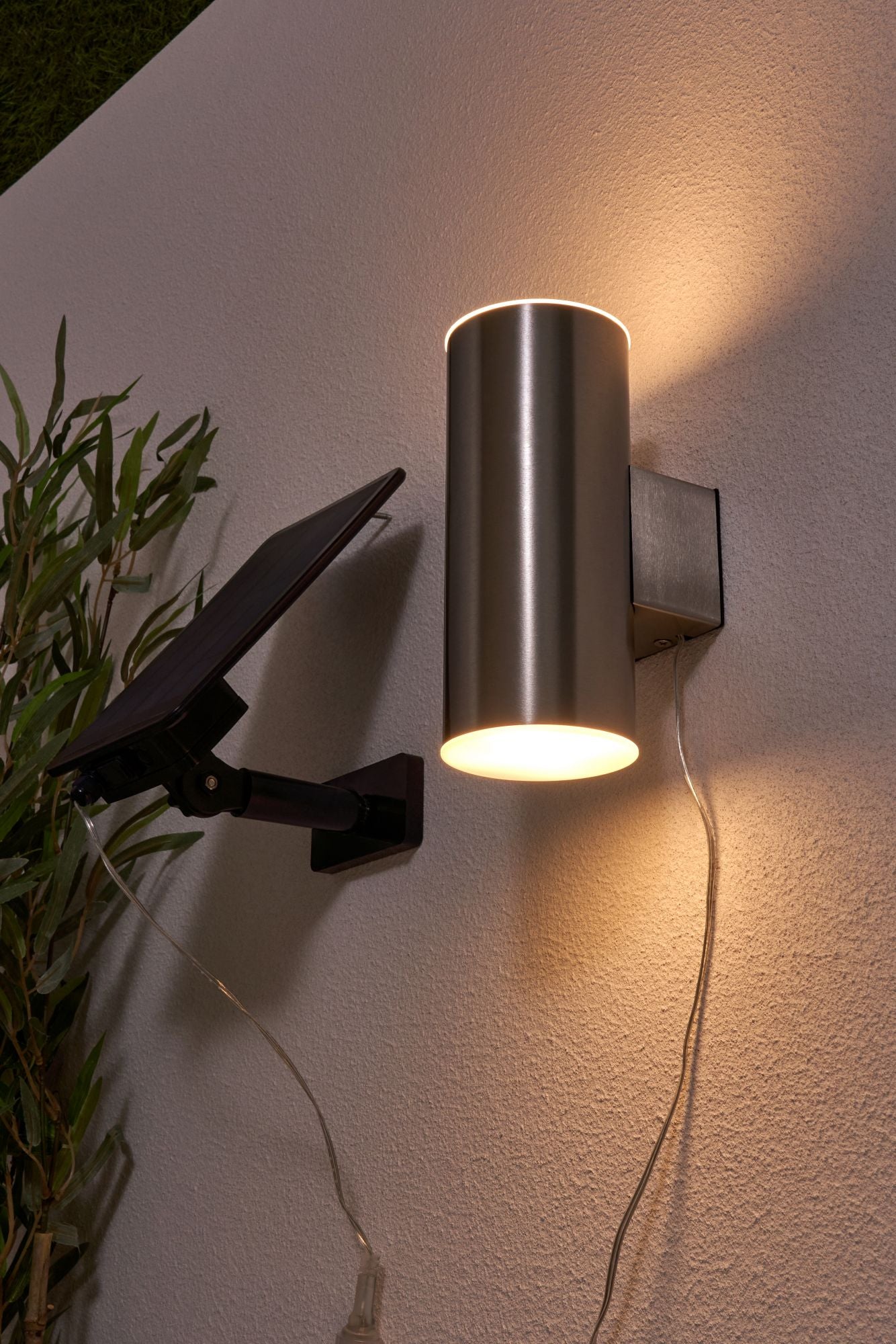 Forum ZN-42040-SST Eldon 0.4W LED Solar Up / Down Wall Light Stainless Steel