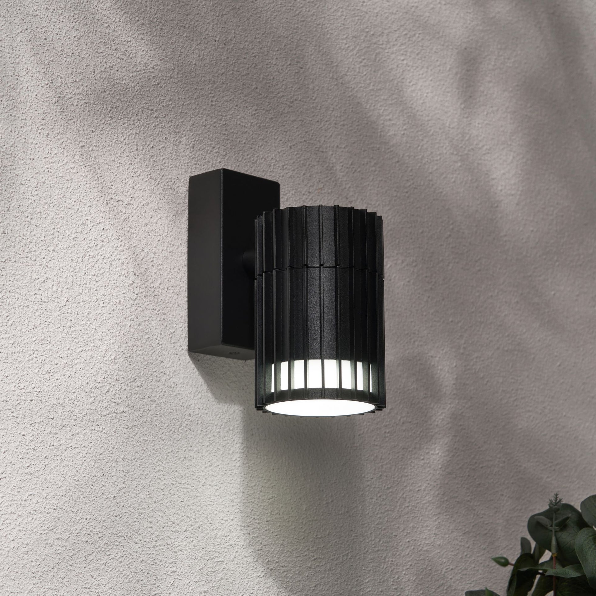 Forum ZN-44264-BLK Muto GU10 Down Light IP65 Black