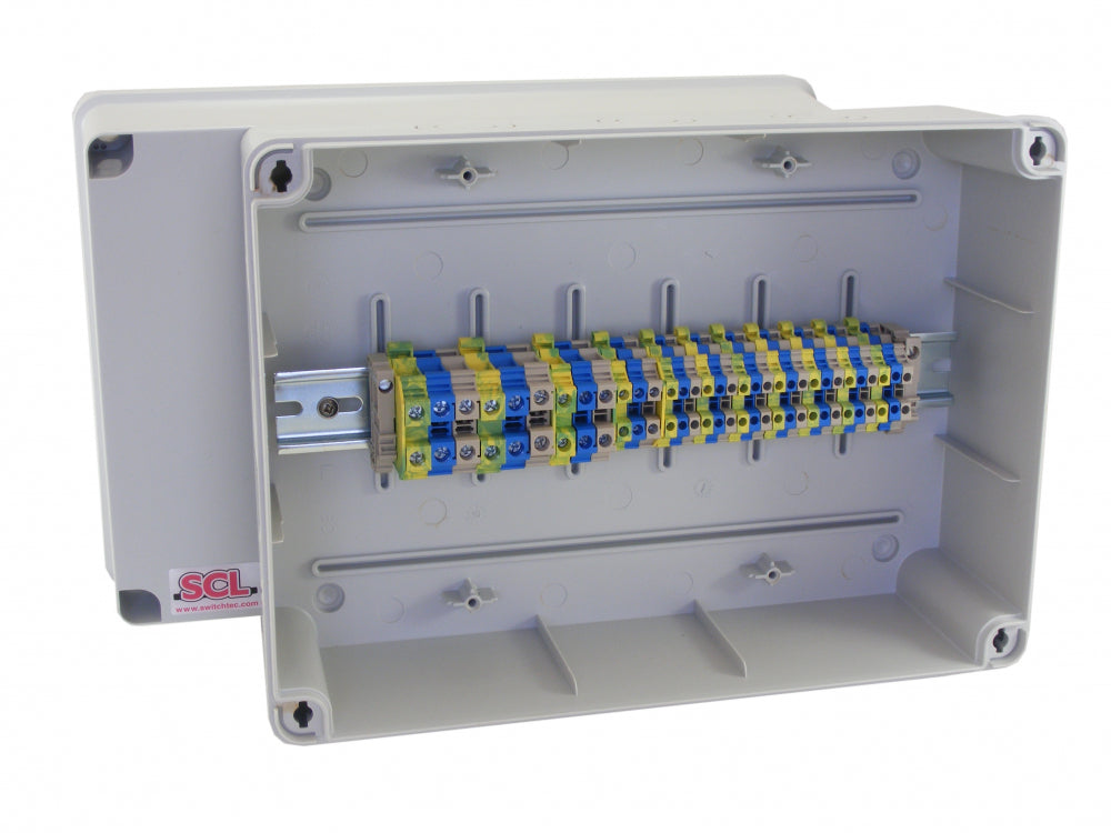 Switchtec CURDK1A SCL 10 Way Consumer Unit Relocation Kit with Lever Terminals 185 x 246 x 100mm Grey