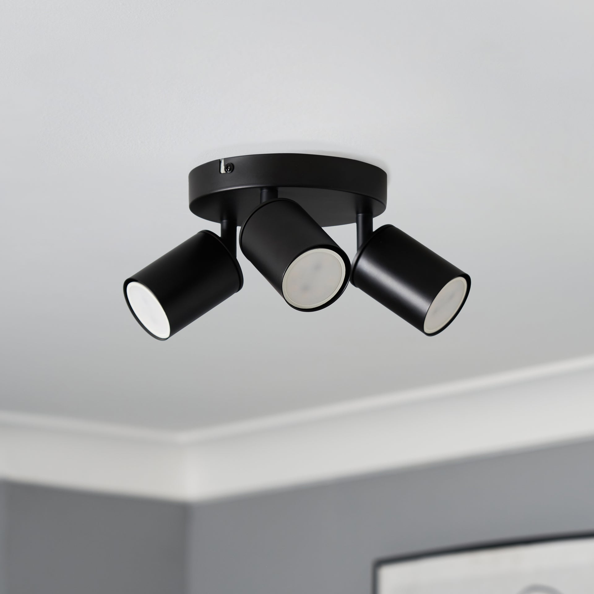 Forum INL-44525-BLK Joshua 3 x GU10 Contemporary Plate Spotlight IP44 Black