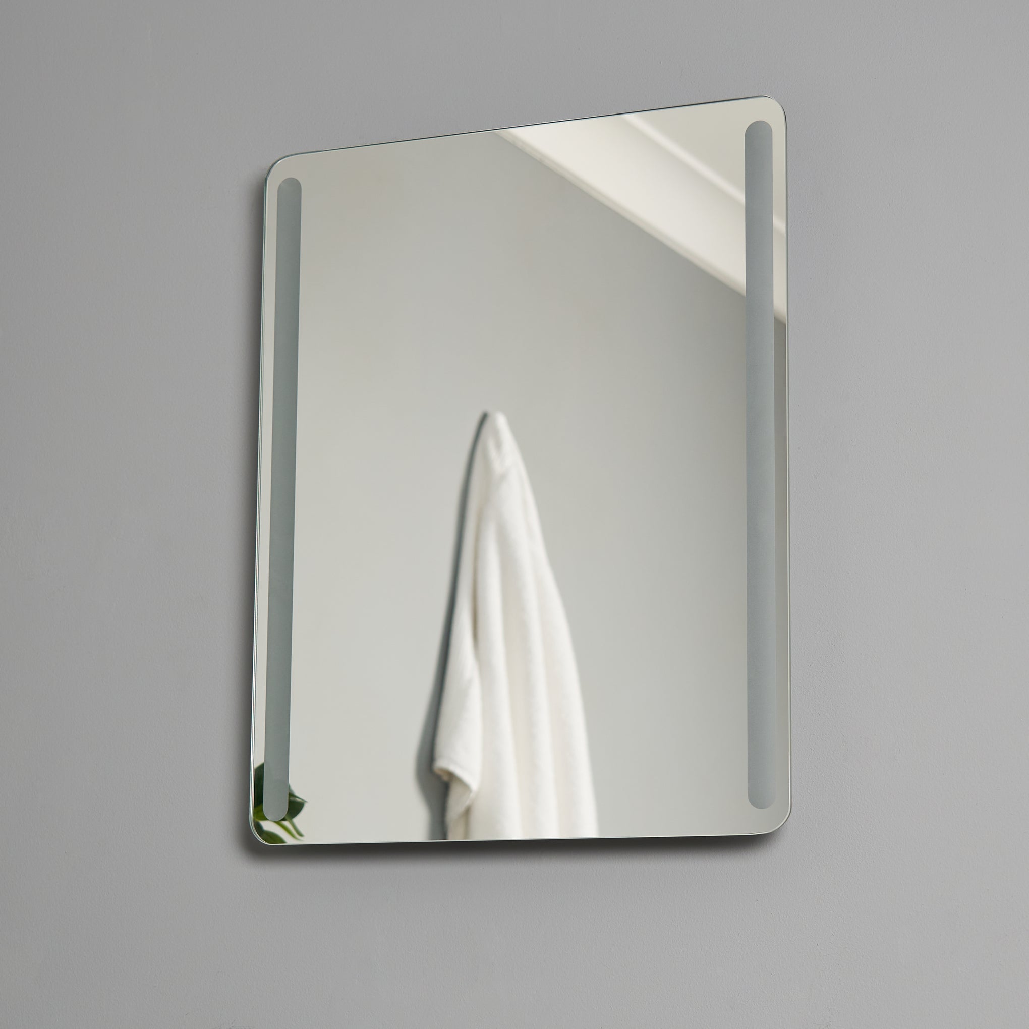 Forum SPA-34035 Ecti 12W LED Illuminated Mirror 5000K IP44 Chrome