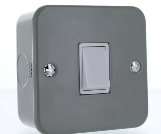 Schneider GMC1012 1 Gang 2 Way Switch Metal Clad