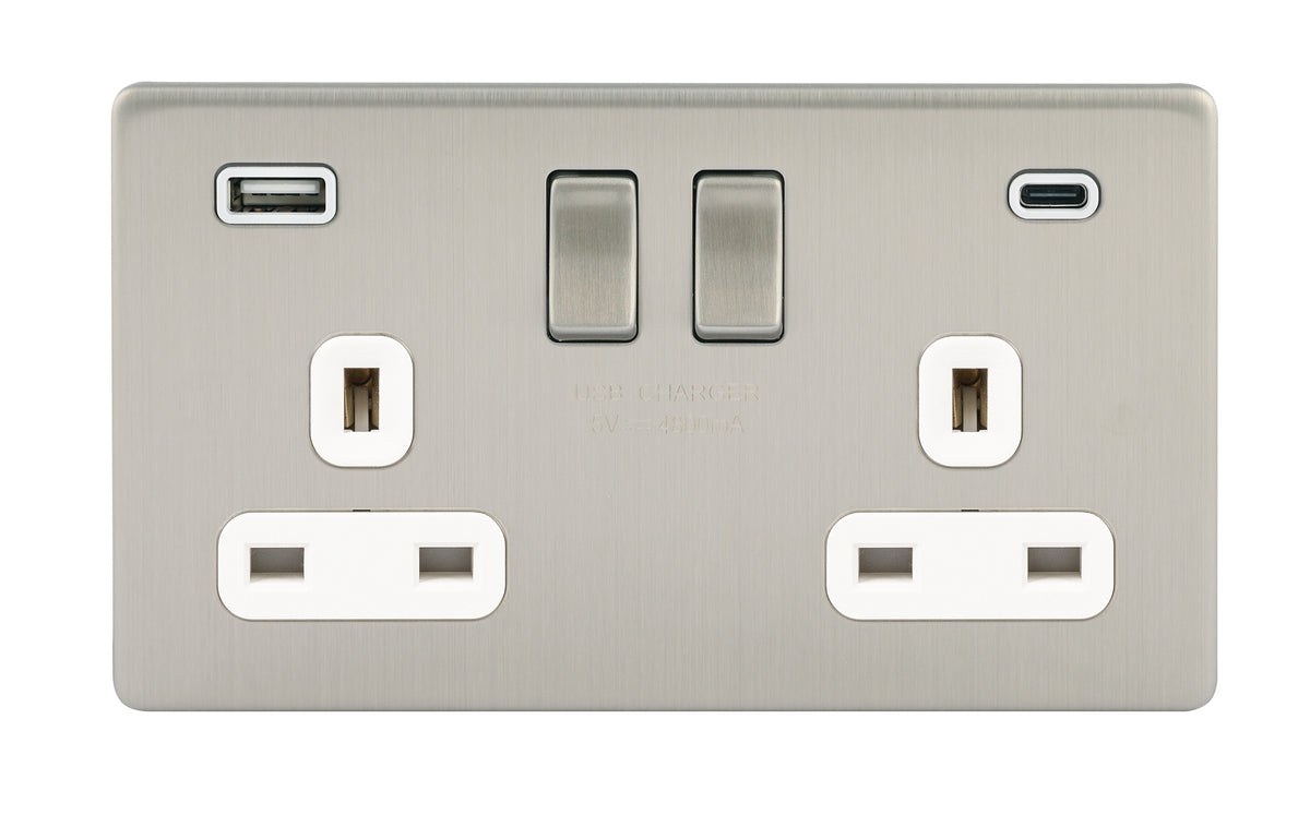 Niglon U-S132USB4C-BCW 2 Gang 13A 4.8A Switched USB Socket Brushed Chrome White Insert