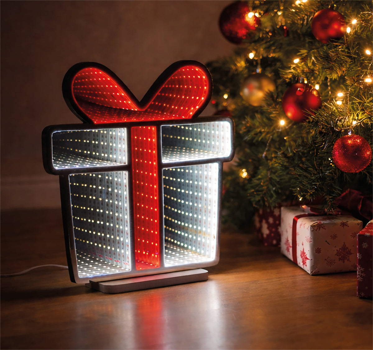 Xmas Haus XH20019 60cm Multicolour LED Infinity Christmas Present with Timer (Indoor)