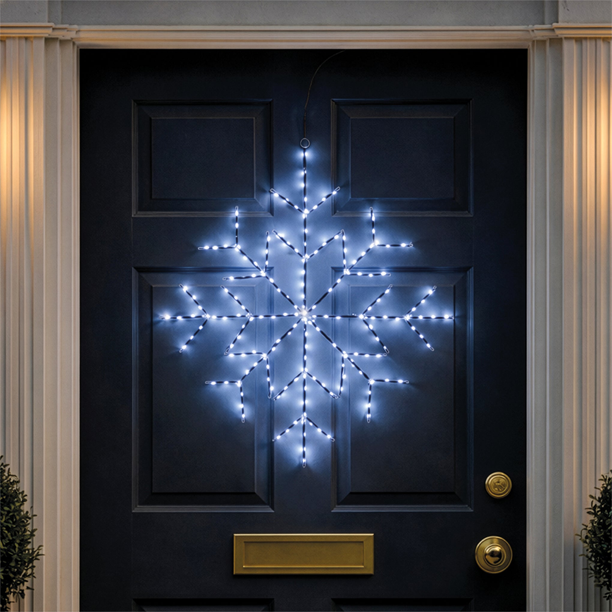 Xmas Haus XH20028 61cm 196 White Micro LED Metal Snowflake with Timer