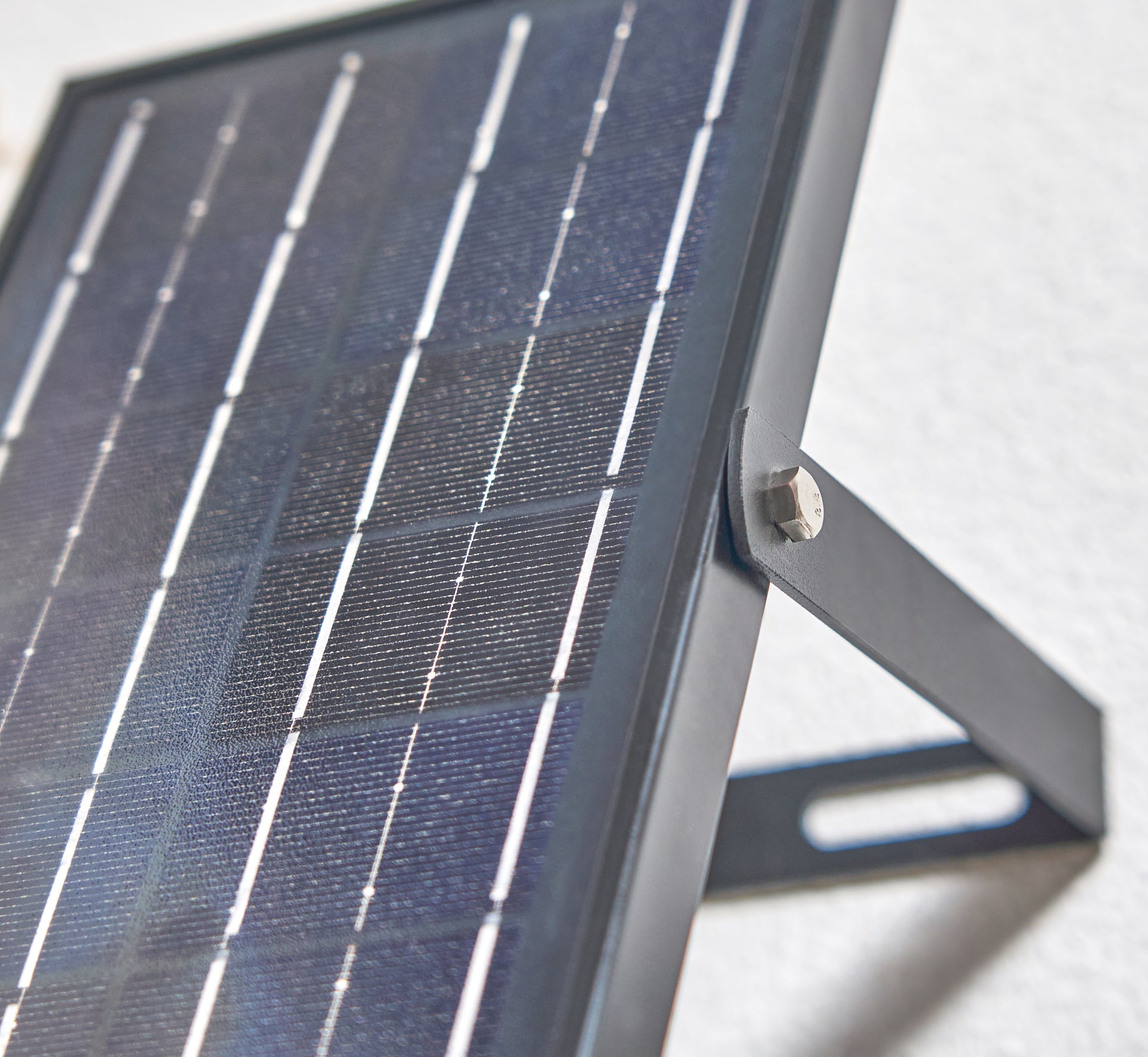 Forum ZN-42053 Denby 100W LED Solar Floodlight 6000K IP65 Black