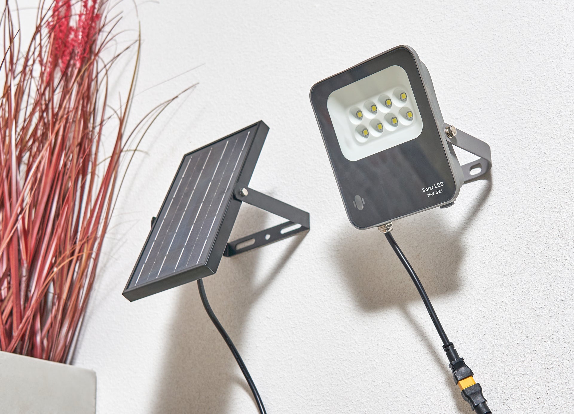 Forum ZN-42053 Denby 100W LED Solar Floodlight 6000K IP65 Black