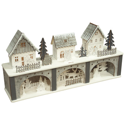 St Helens Home and Garden GH961 44cm LED Wooden Festive Scene (Battery Powered)
